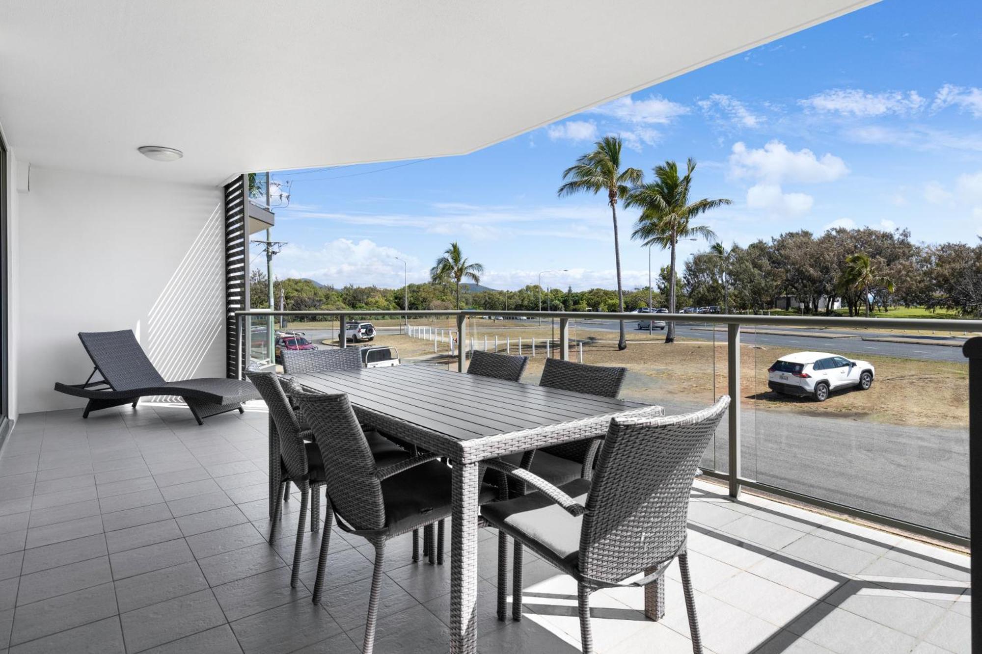 Beaches On Lammermoor Apartments Yeppoon Exterior photo
